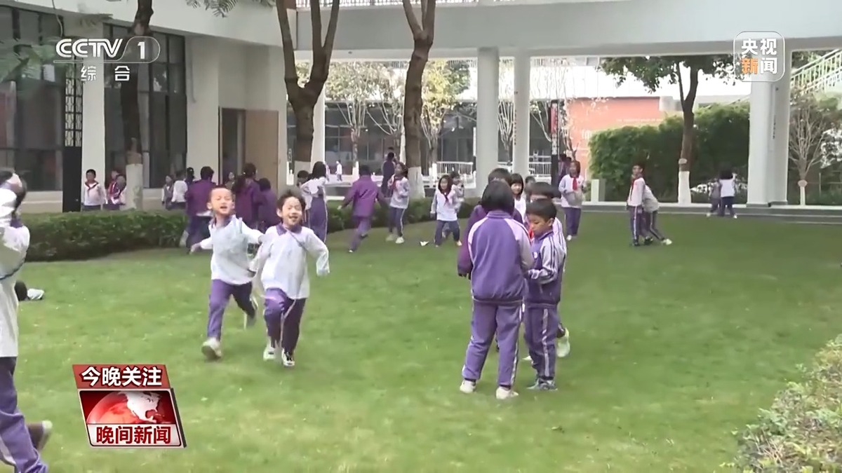 仅仅是足球
